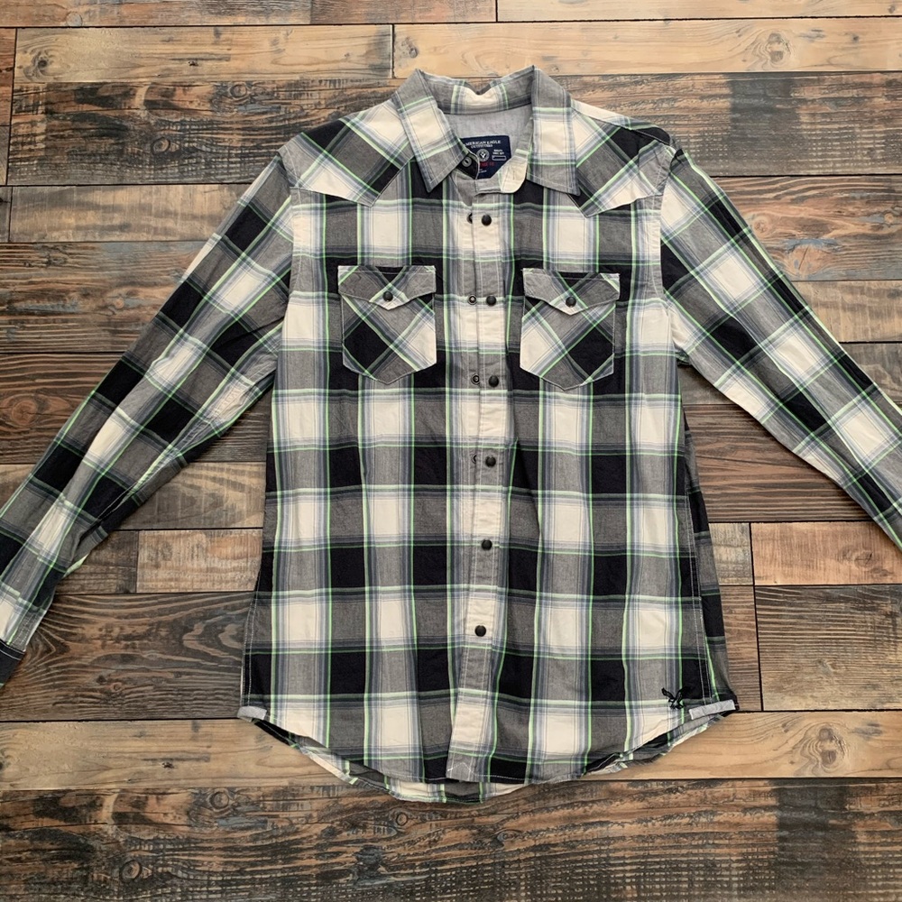 American Eagle Button Down Shirt